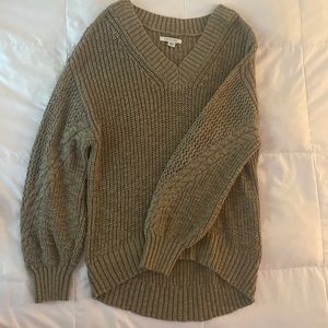 American Eagle V-Neck Oversized Knit Sweater Green